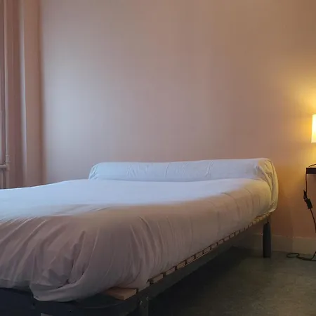 Hotel Chambre1 *